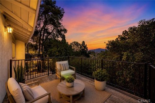 6571 Camino Capistrano, Carlsbad, CA, 92009-4523 | Card Image
