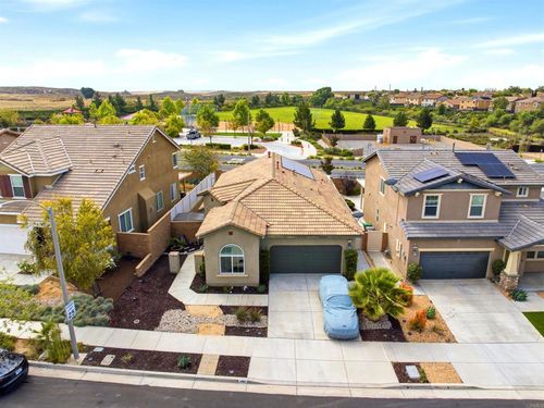 31869 Straw Lily Dr, Murrieta, CA, 92563-3576 | Card Image