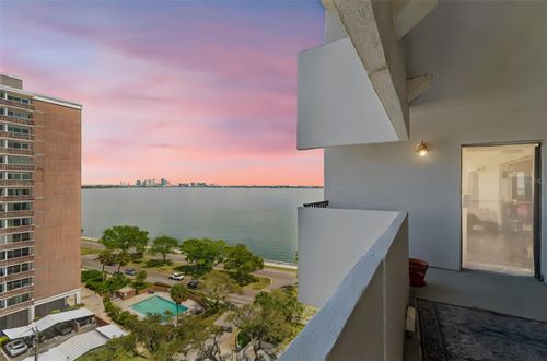 apt-1106-4141 Bayshore Blvd, TAMPA, FL, 33611-1802 | Card Image