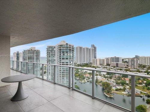 5-2404-330 Sunny Isles Blvd, Sunny Isles Beach, FL, 33160-5632 | Card Image