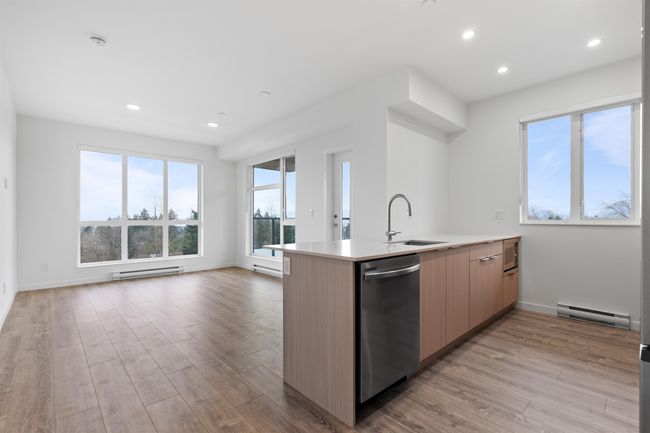 W603 - 10828 139 A St, Condo with 2 bedrooms, 2 bathrooms and 1 parking in Surrey BC | Image 12
