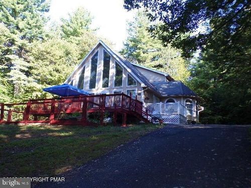 2311 Long Acre Dr, Effort, PA, 18330-7812 | Card Image