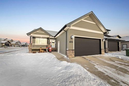 7312 35 St, Lloydminster, AB, T9V3P7 | Card Image