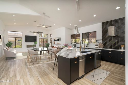 5403 E Cannon Dr, Paradise Valley, AZ, 85253-1156 | Card Image