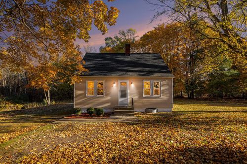 8392 Evanston Ave, Ravenna, MI, 49451-9733 | Card Image