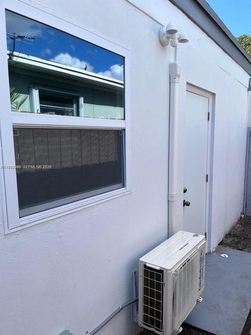 3-50 Nw 68th Ct, Miami, FL, 33126-4439 | Card Image