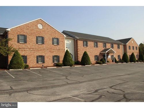 ste-102-5 Hearthstone Ct, READING, PA, 19606-3055 | Card Image
