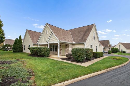 7831 Farmsbury Dr, Reynoldsburg, OH, 43068-8164 | Card Image