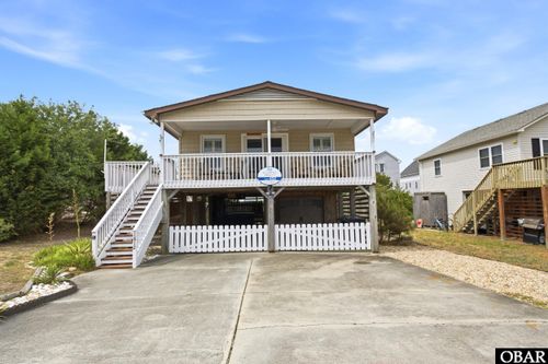 1812 Creek St, Kill Devil Hills, NC, 27948-8124 | Card Image