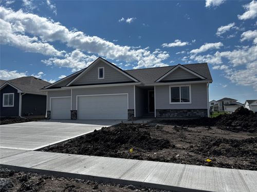 4203 Ne 7th St, Ankeny, IA, 50021 | Card Image