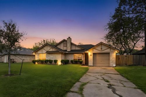 5213 Winding Brook Dr, Dickinson, TX, 77539-7157 | Card Image