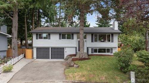 12816 Se 185th Pl, Renton, WA, 98058-7925 | Card Image