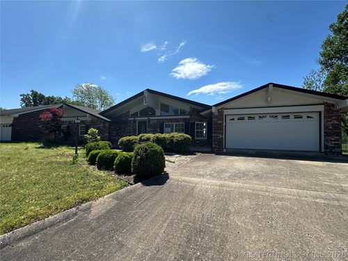 532 Ridgewood Drive, Pryor, OK, 74361 | Card Image