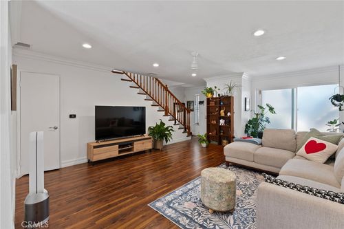 44-13011 Doty Ave, Hawthorne, CA, 90250 | Card Image