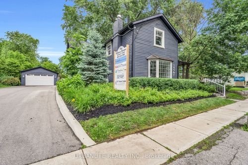 3b-18967 Leslie St, Sharon, ON, L0G1V0 | Card Image