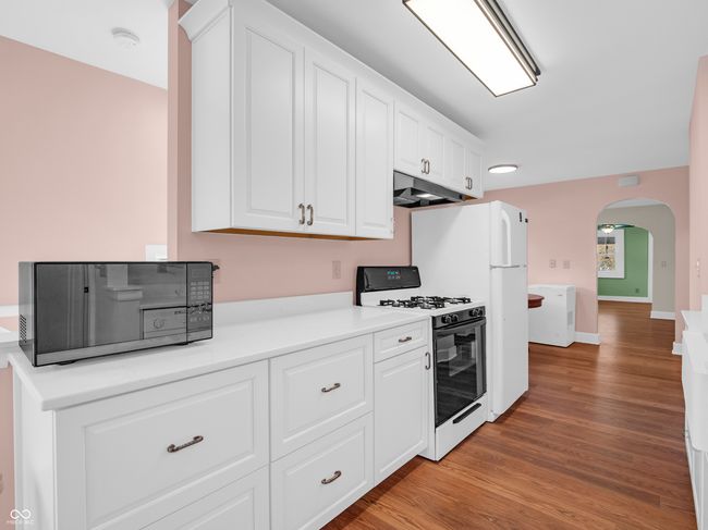 87 S 10 Th Ave, House other with 3 bedrooms, 2 bathrooms and null parking in Beech Grove IN | Image 8
