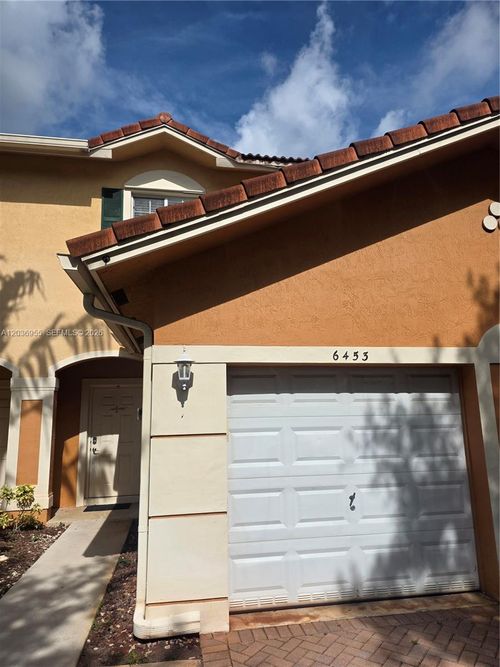 6453 Catalina Ln, Tamarac, FL, 33321-5584 | Card Image