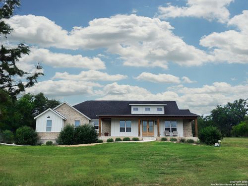 620 Windway Dr, Spring Branch, TX, 78070-5144 | Card Image