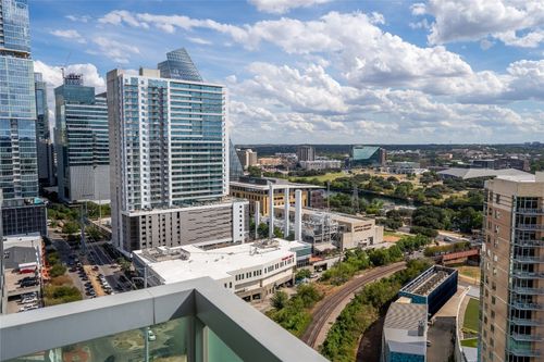 apt-2204-300 Bowie St, Austin, TX, 78703-4618 | Card Image