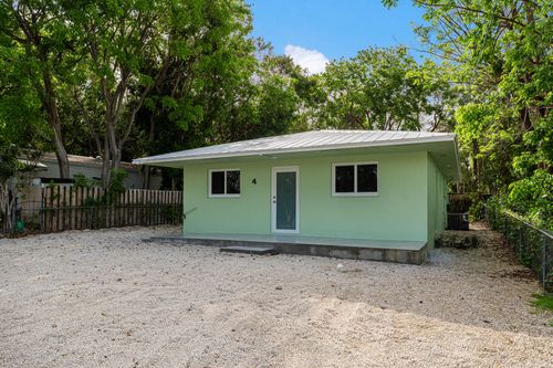 4 Norwood Ave, Key Largo, FL, 33037-3040 | Card Image
