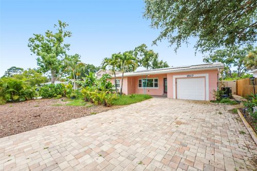 1517 60th St S, GULFPORT, FL, 33707-4012 | Card Image