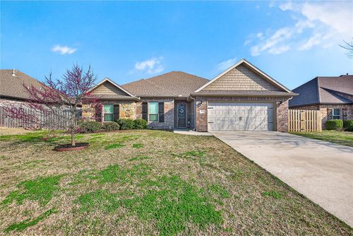 201 Cisterna Dr, Centerton, AR, 72719-5024 | Card Image