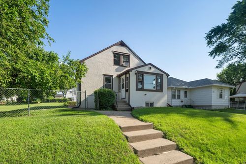 267 Haskell St E, West Saint Paul, MN, 55118-1522 | Card Image