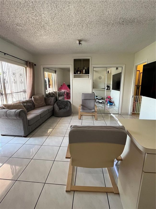 857 W 79 Th Pl, House other with 3 bedrooms, 3 bathrooms and null parking in Hialeah FL | Image 27