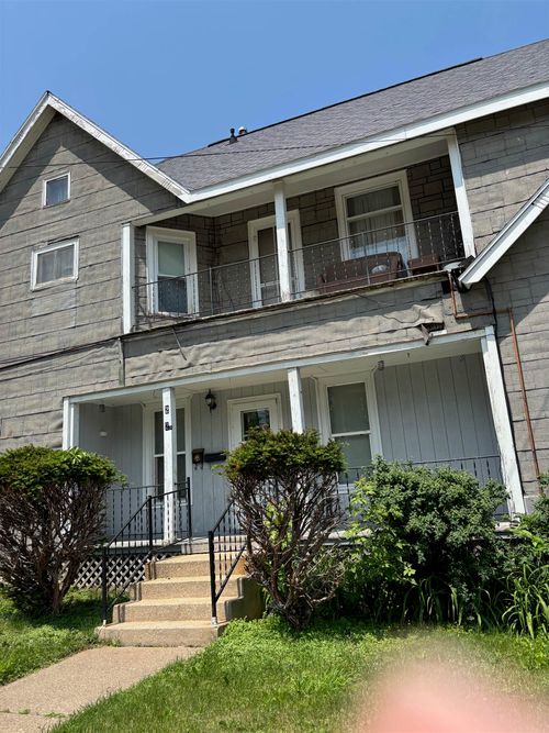 202 Erickson St, Elroy, WI, 53929-1020 | Card Image