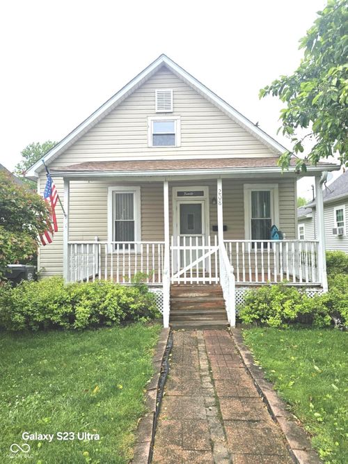 208 E Madison St, Alexandria, IN, 46001-1639 | Card Image