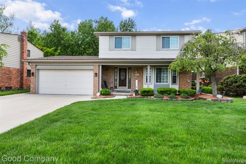 35833 Indigo Drive, Sterling Heights, MI, 48310 | Card Image