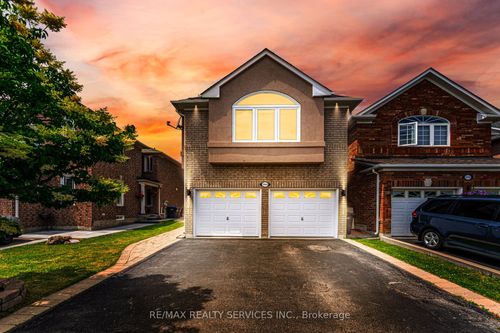 3946 Milkwood Cres, Mississauga, ON, L5N8H2 | Card Image