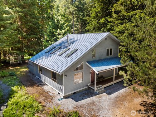 7101 Rainier Way, Deming, WA, 98244 | Card Image