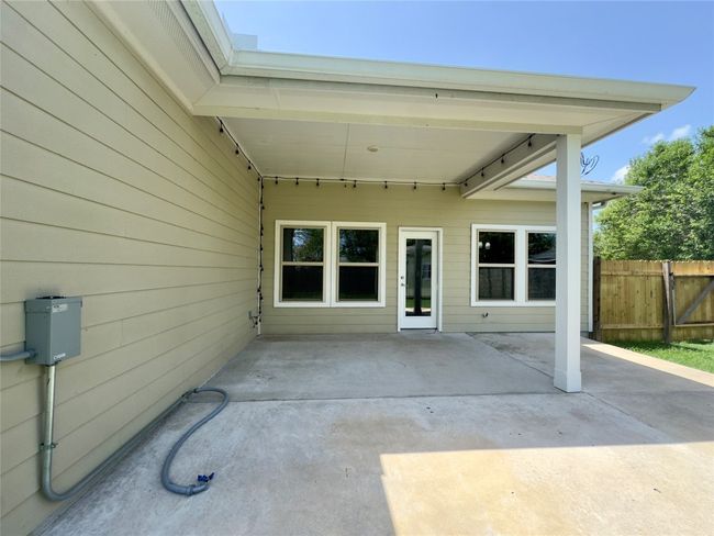 1520 Hunters Rd, House other with 3 bedrooms, 2 bathrooms and null parking in Lockhart TX | Image 34