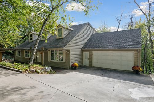 18213 Hermitage Way, Minnetonka, MN, 55345-3210 | Card Image