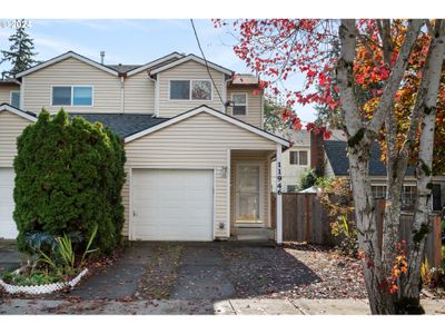 11946 Se Harold St, Home with 2 bedrooms, 2 bathrooms and 1 parking in Portland OR | Image 1