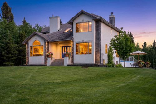 7 Coyote Close, Bragg Creek, AB, T0L0K0 | Card Image