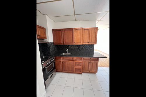 1-308 Maple Ave, Hempstead, NY, 11550 | Card Image