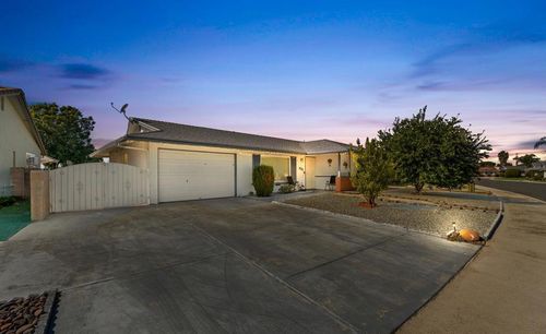 381 Olympia Way, Hemet, CA, 92543 | Card Image