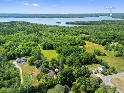 2589 Friendship Rd, Waldoboro, ME, 04572-6339 | Card Image
