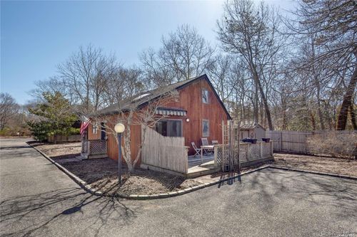 4-126 Lynn Ave, Hampton Bays, NY, 11946-2800 | Card Image