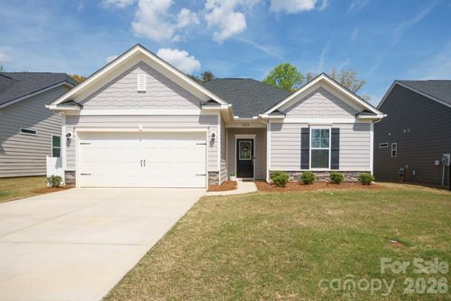 8220 Mccormick St, Terrell, NC, 28682-9820 | Card Image