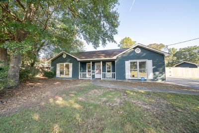 386 Lee Road 0917, House other with 3 bedrooms, 2 bathrooms and null parking in Phenix City AL | Image 2