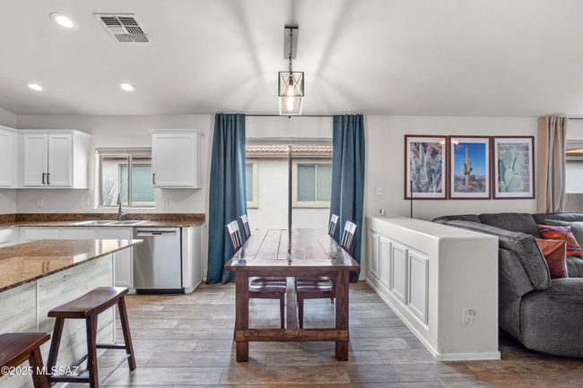 Dining Area | Image 11