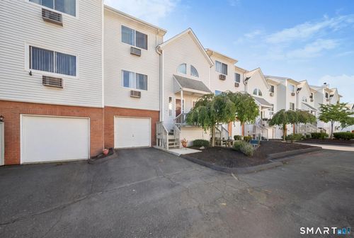 13c-925 Oronoke Rd, Waterbury, CT, 06708-3942 | Card Image