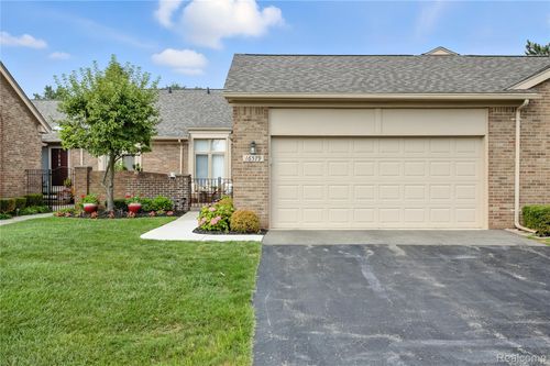 16579 Sarjay Dr, Clinton Township, MI, 48038-4065 | Card Image