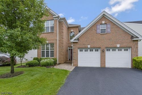 46 Andover Dr, KENDALL PARK, NJ, 08824-7007 | Card Image