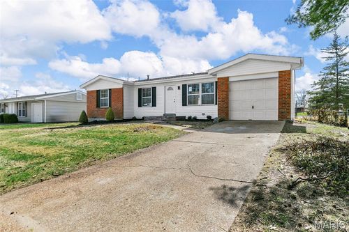 1308 Havenhurst Rd, Ballwin, MO, 63011-4405 | Card Image