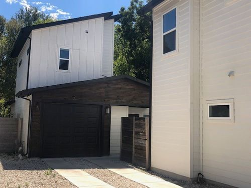 2-5709 Tura Lane, Austin, TX, 78721 | Card Image