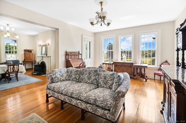 Formal dining room | Image 7